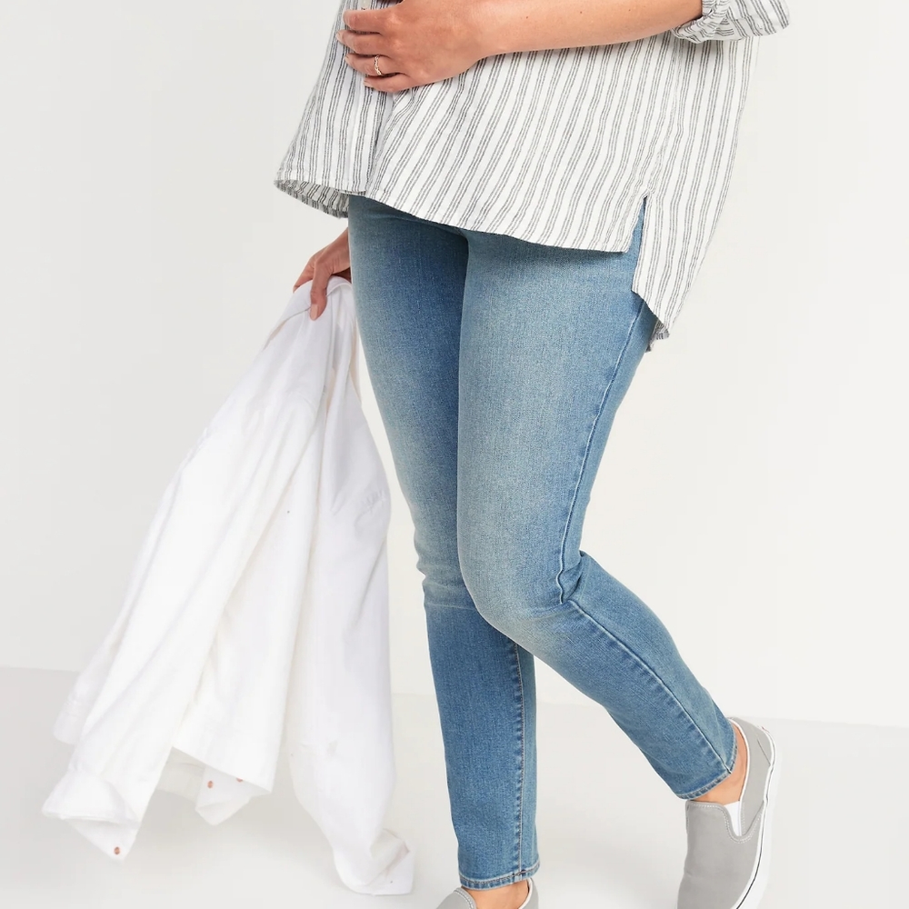 Maternity Skinny Jeans NWOT